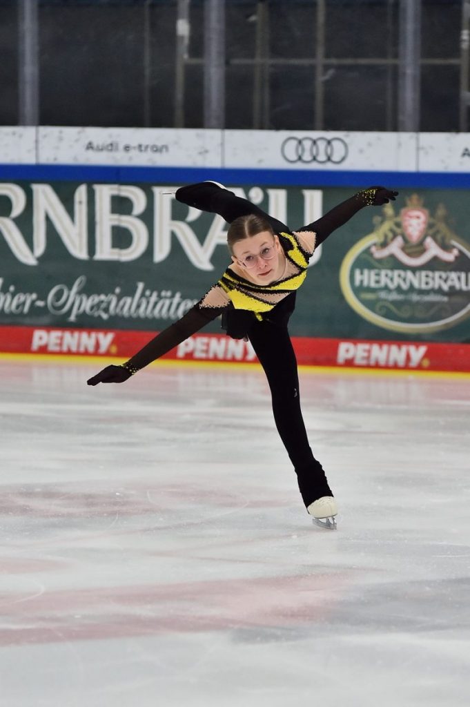 PHOTO-2025-11-09-22-12-22